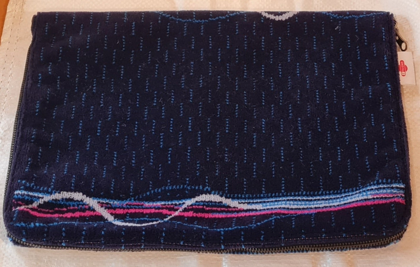 First Dynamic Lines Moquette Laptop Case