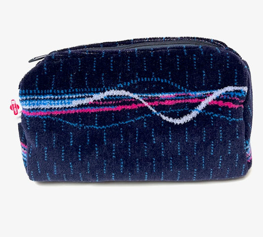 First Dynamic Moquette Washbag