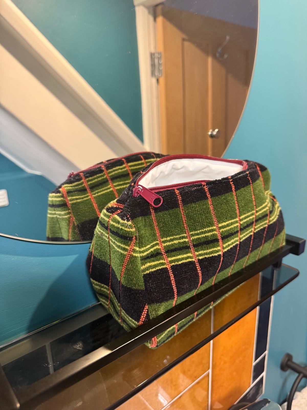 London Bus & London County Green Line (Greenlines) Moquette Washbag