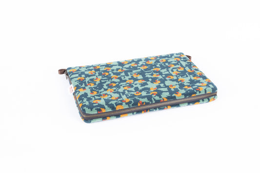 Stagecoach Bus Green Beachball Moquette Laptop Case
