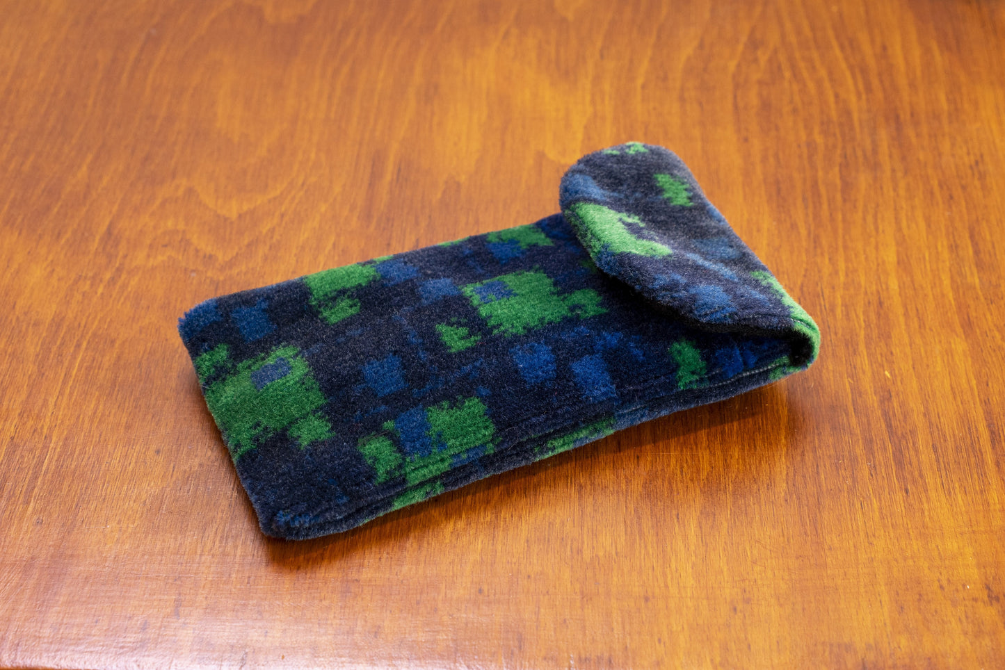 London Underground District Line (Green D78) Moquette Phone/Glasses Case