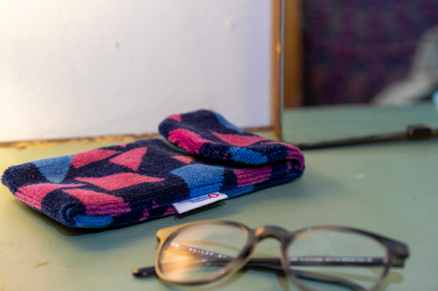 London Underground Metropolitan Line Moquette Phone/Glasses case