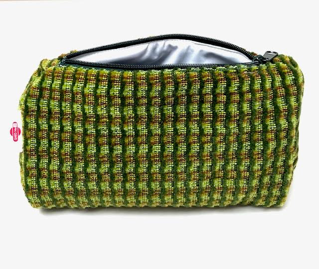 Dublin Dart Moquette Washbag