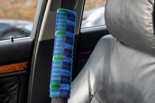 London Underground and Bus Victoria Line, Blue Straub Moquette Seat Belt Pad
