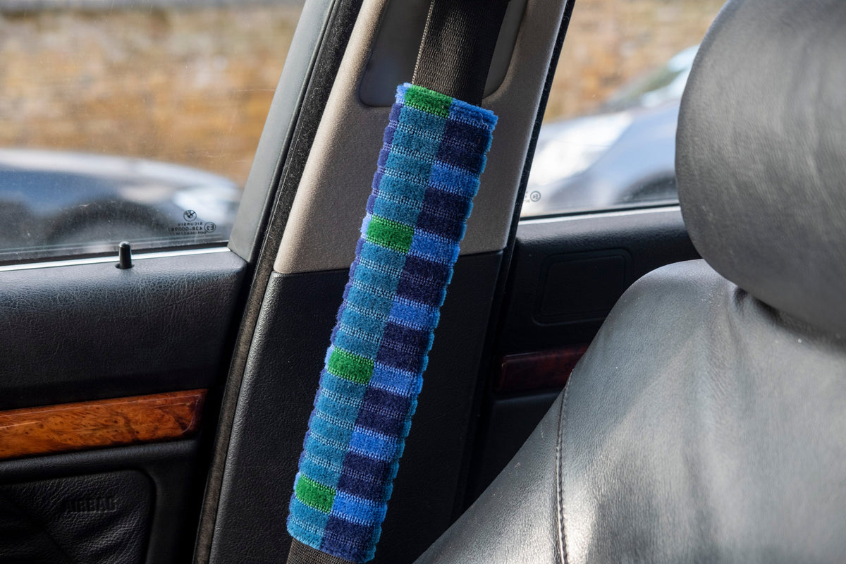 London Underground Victoria, Bakerloo & Northern Lines and London Buses – Blue Straub Moquette Seat Belt Pad