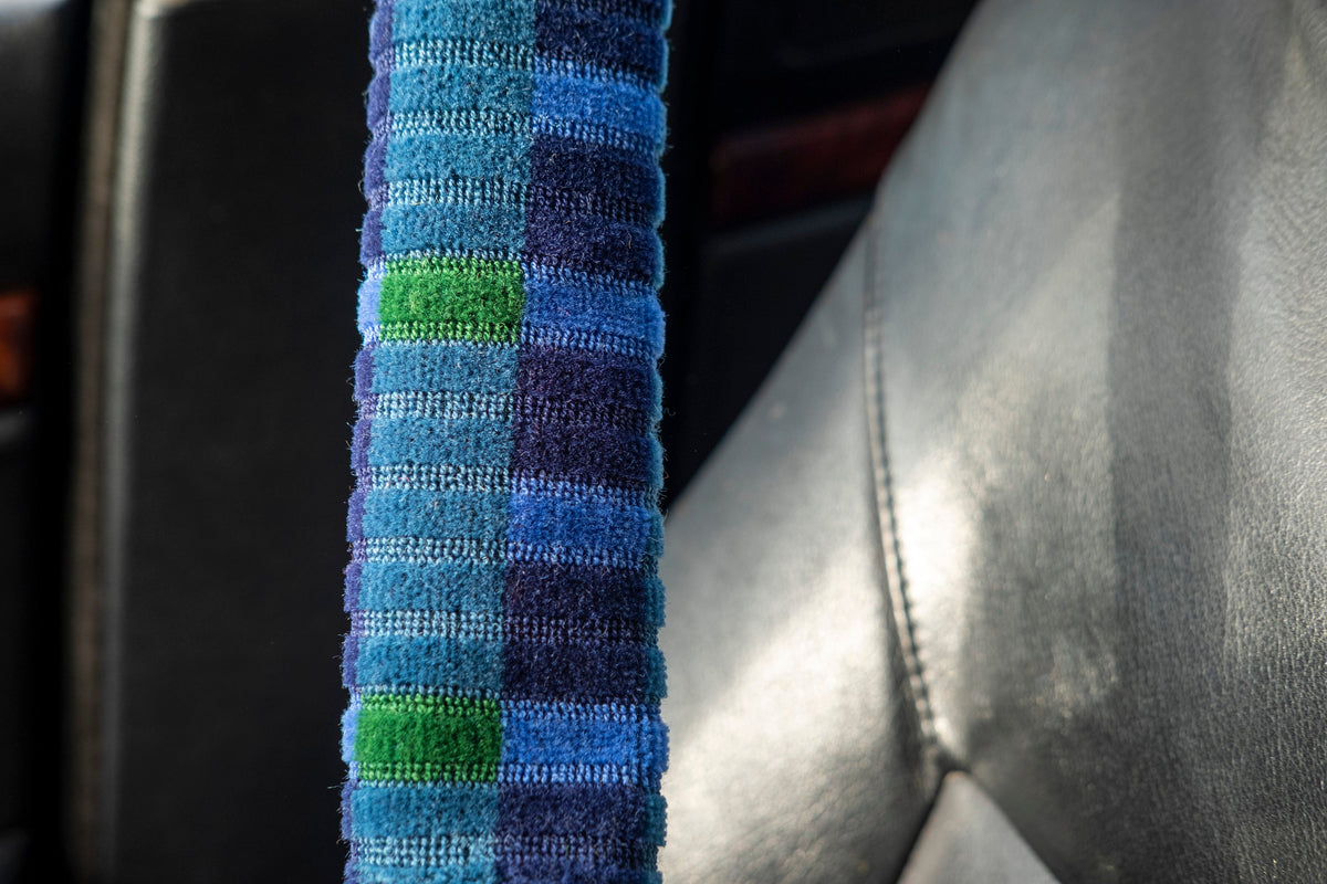 London Underground Victoria, Bakerloo & Northern Lines and London Buses – Blue Straub Moquette Seat Belt Pad