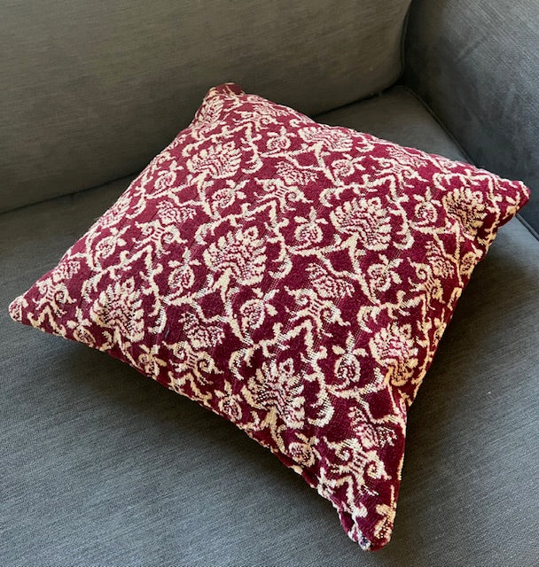 GWR RedSnap Dragon Moquette Cushion