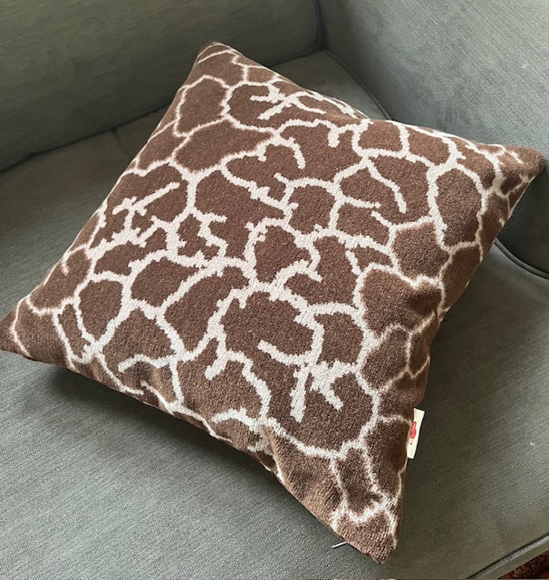 Giraffe Moquette Cushion