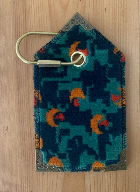 Stagecoach Bus Green Beach Ball Moquette Luggage Label