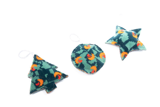 Stagecoach Bus Green Beach Ball Moquette Christmas Decoration Collection