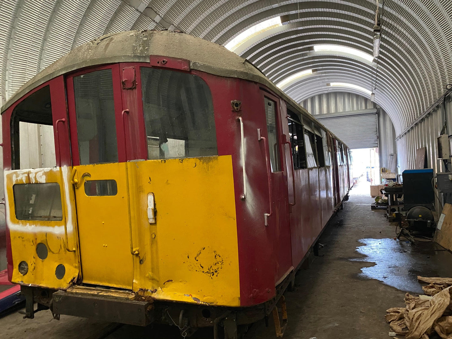 London Underground 1938 stock (ex Isle of Wight) Carriage