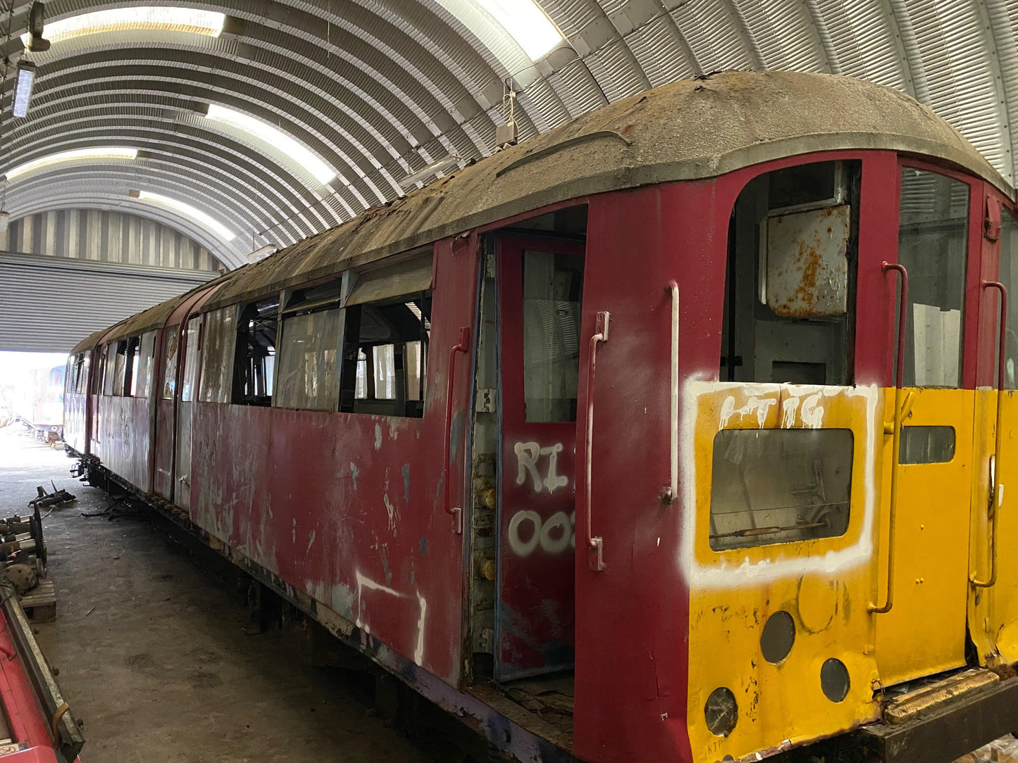 London Underground 1938 stock (ex Isle of Wight) Carriage