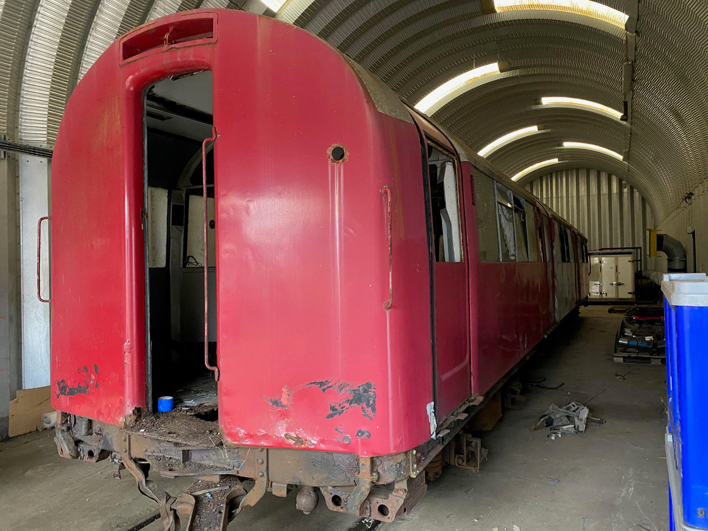 London Underground 1938 stock (ex Isle of Wight) Carriage