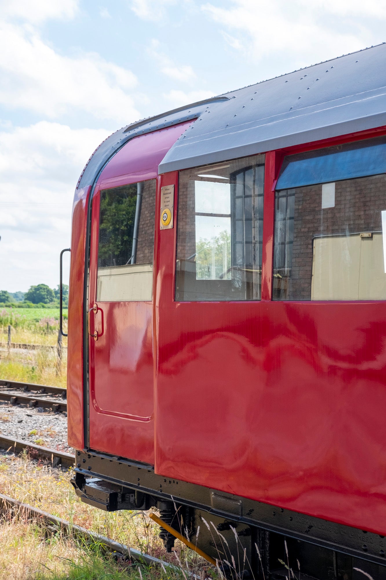 Refurbished London Underground 1938 stock (ex Isle of Wight) Carriage